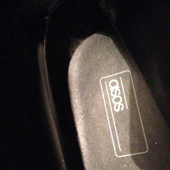 🔥NEW ASOS brown w/ black sole lace up ankle boot - Picture 5 of 8